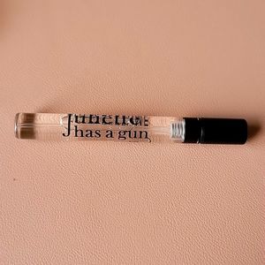 Juliette has a gun perfume spray